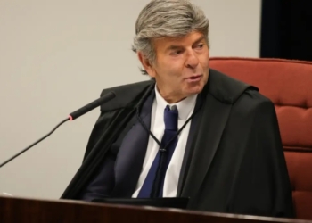 Fux vota por absolvição de Bolsonaro em julgamento sobre trama golpista