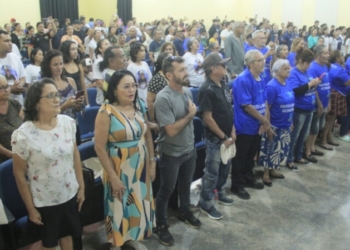 Famílias de Porto Velho recebem títulos e conquistam direito à moradia definitiva
