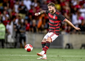 Flamengo x Cruzeiro: onde assistir ao vivo, horário e escalações do jogo pelo Brasileirão