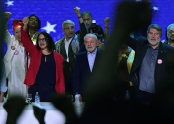 Lula defende soberania da Venezuela e critica sanções dos EUA a Cuba