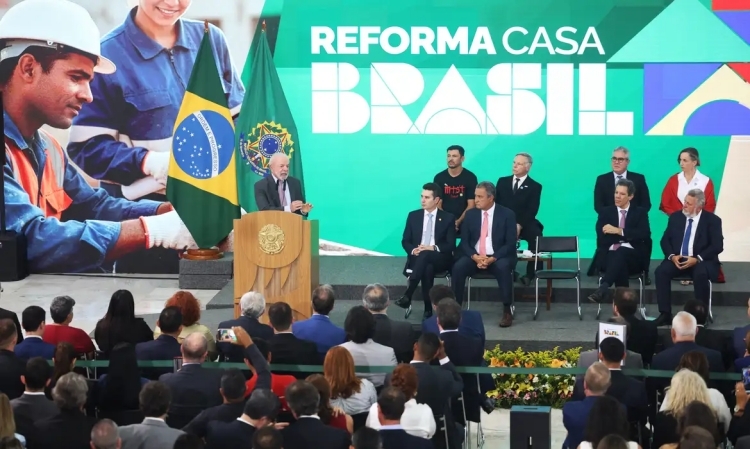 Lula lança Programa Reforma Casa Brasil para financiar melhorias em moradias populares