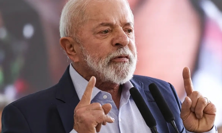 Lula defende soberania latino-americana e diz que região deve ser “zona de paz”